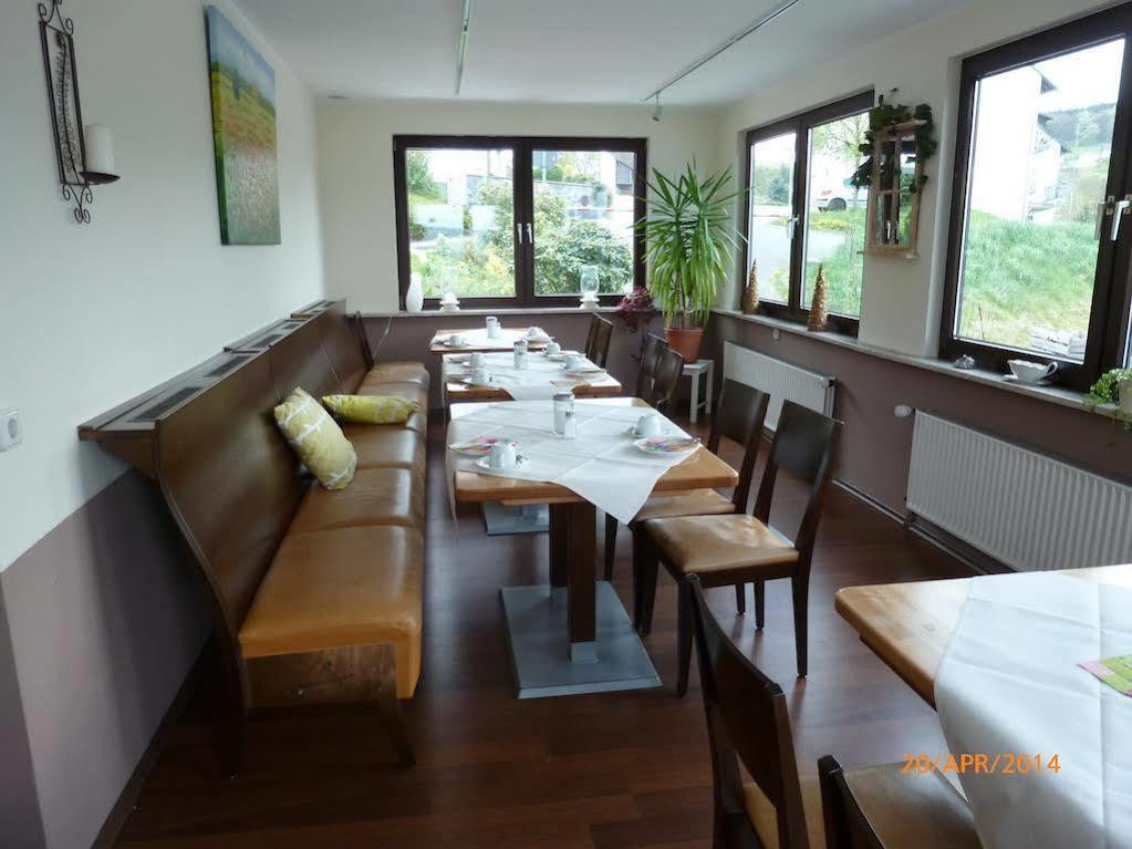Hotel Garni Zum Adenauer Forst Wimbach Zewnętrze zdjęcie